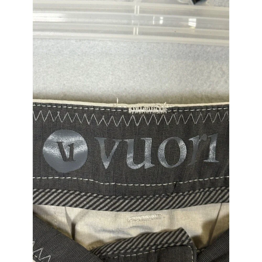 Vuori Shorts Mens 32 Beige Performance Tech Stretch Outdoor Active Golf Chino